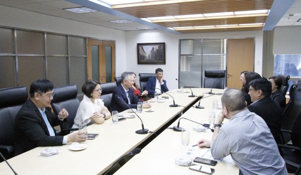 PHILGUARANTEE-2024-article-SHDA-Board-visits-PHILGUARANTEE-p1